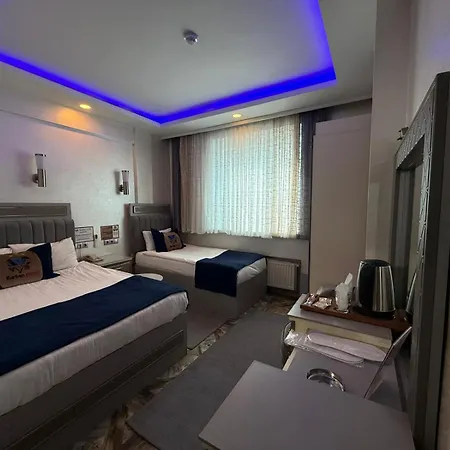 Kurban Hotel *