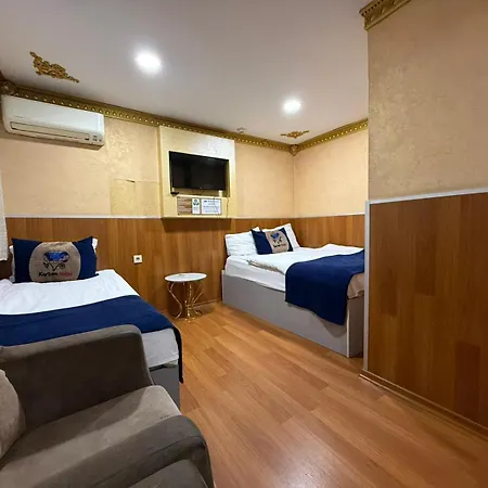 Hotel Kurban *